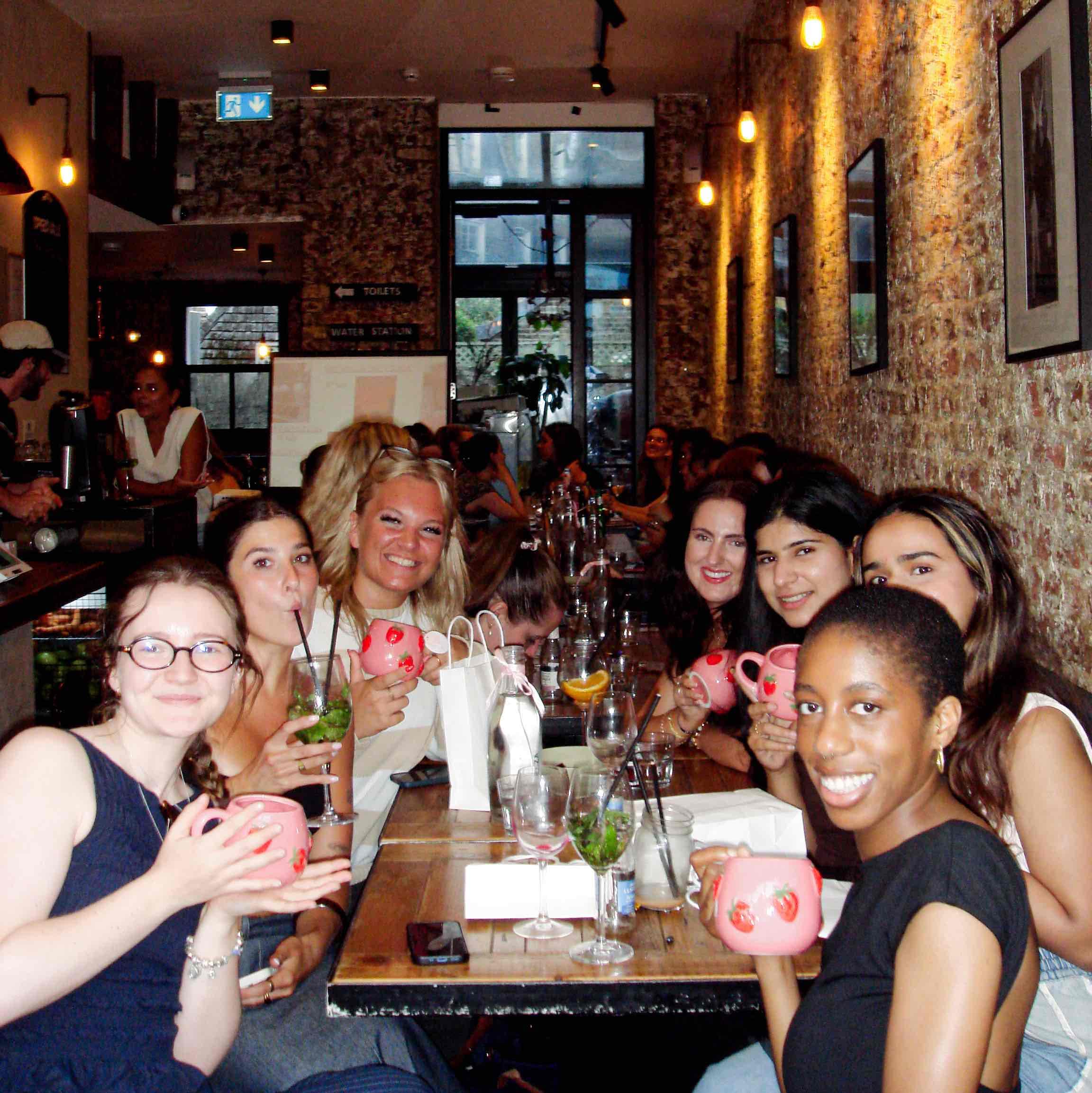 London Girlie Quiz night (prizes too!) 💗💐🌸